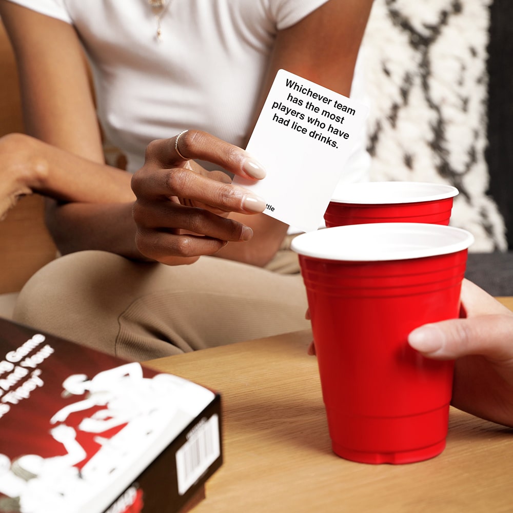buzzed-battle-game-box-and-game-play-07-what-do-you-meme-by-relatable