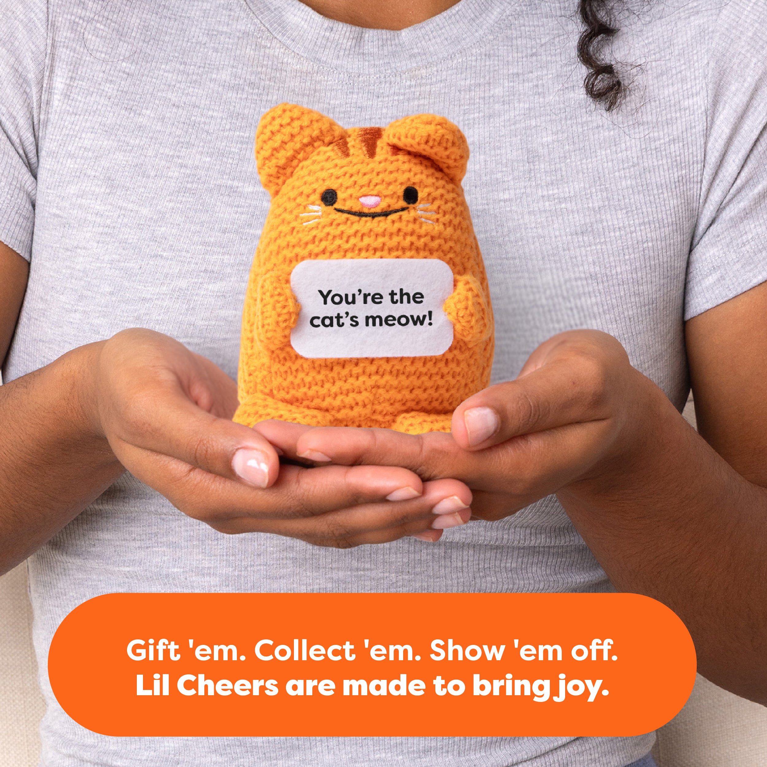 Lil Cheers Cat by Relatable – Cute Crochet Plush with Motivational Sign,Desk Decor