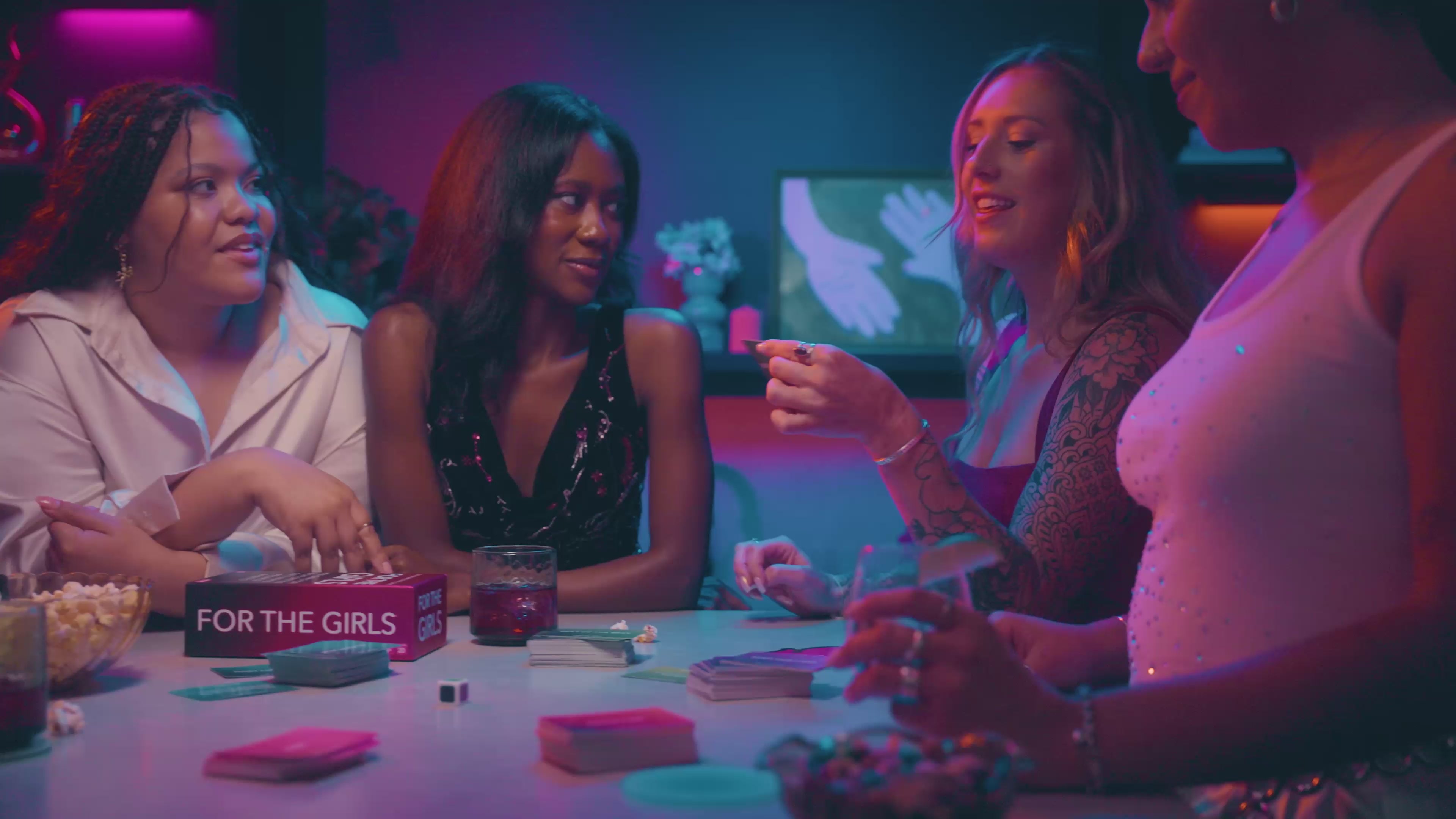 For the Girls™ - Ultimate Girl's Night Card Game